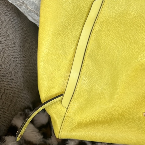 Michael Kors Evie Large Hobo - Picture 14 of 16